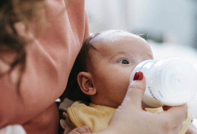 Comment sevrer un bébé rapidement ?